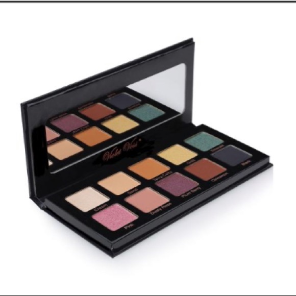 NWT Violet Voss Essentials Eye Shadow Palette - Picture 3 of 4